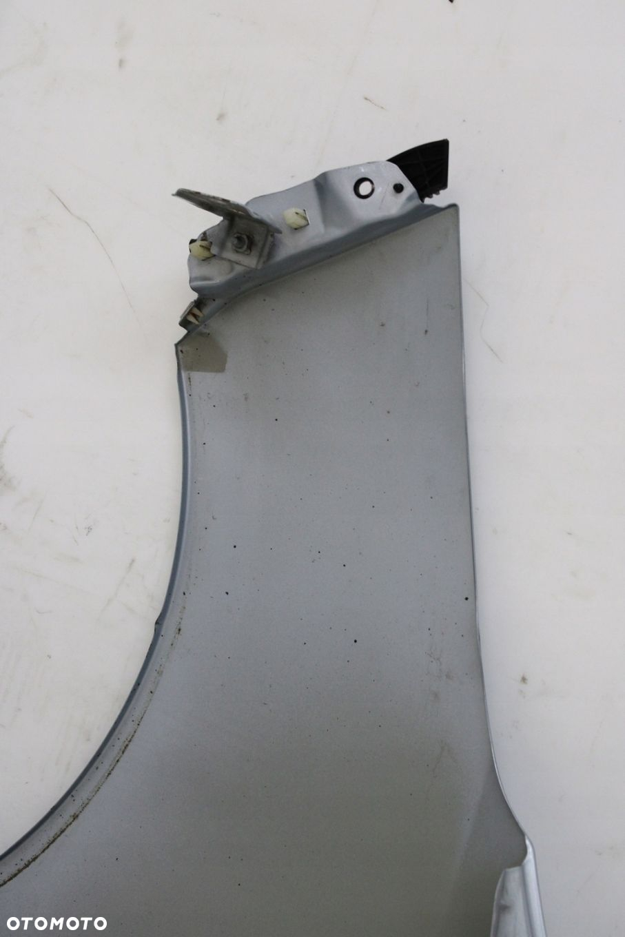 BŁOTNIK PRAWY PRZÓD PRZEDNI HYUNDAI I10 2007R- VEA - KOD LAKIERU - 10