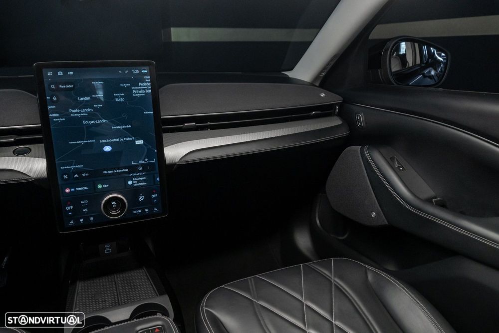 Ford Mustang Mach-E Premium AWD - 14