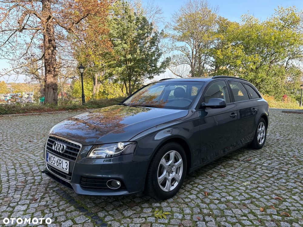 Audi A4 Avant 2011 photo 2