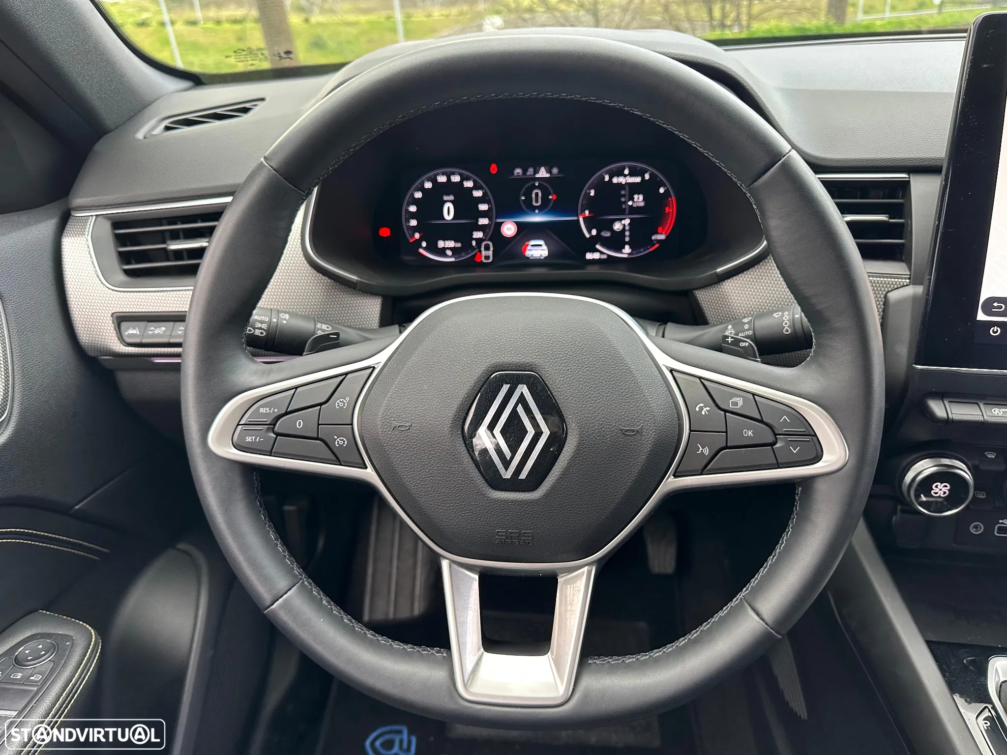 Renault Arkana TCe 140 EDC R.S. LINE - 30