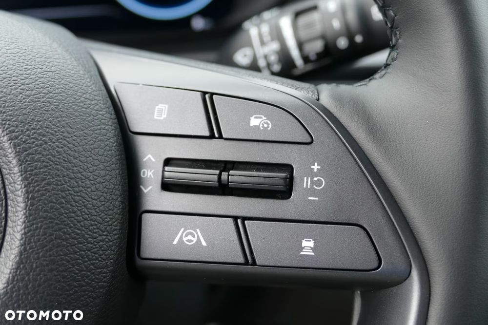 Hyundai Bayon 1.0 T-GDI Executive DCT - 11