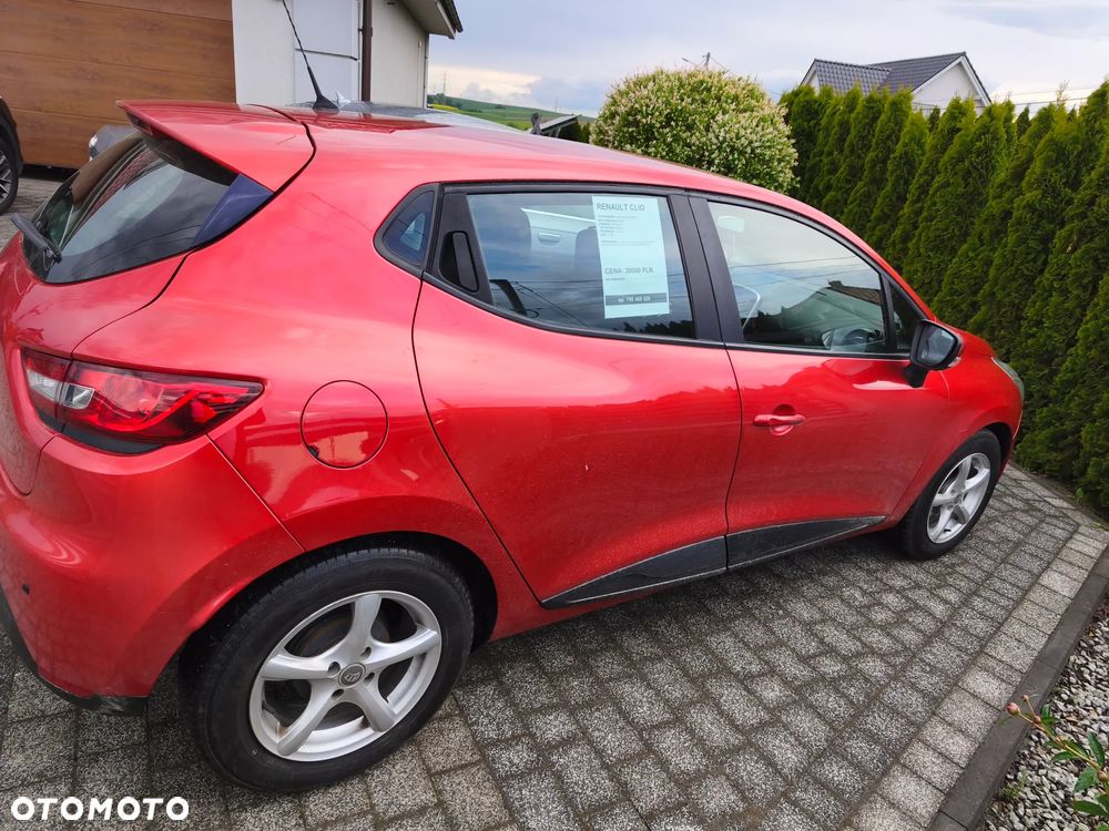 Renault Clio - 1