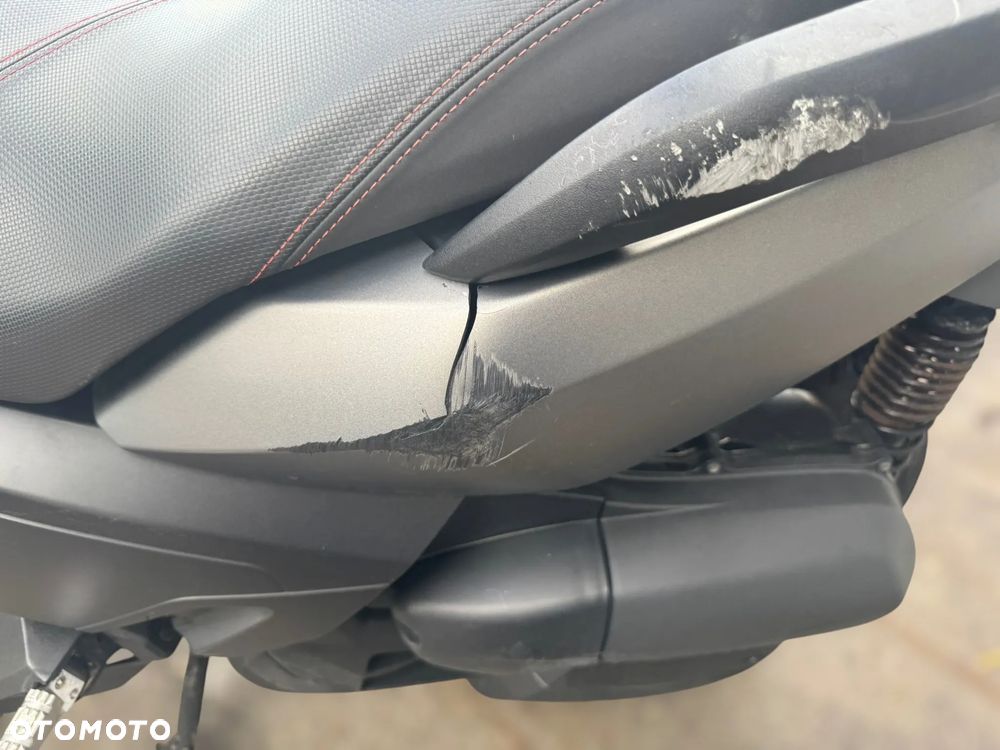 Yamaha X-max - 18