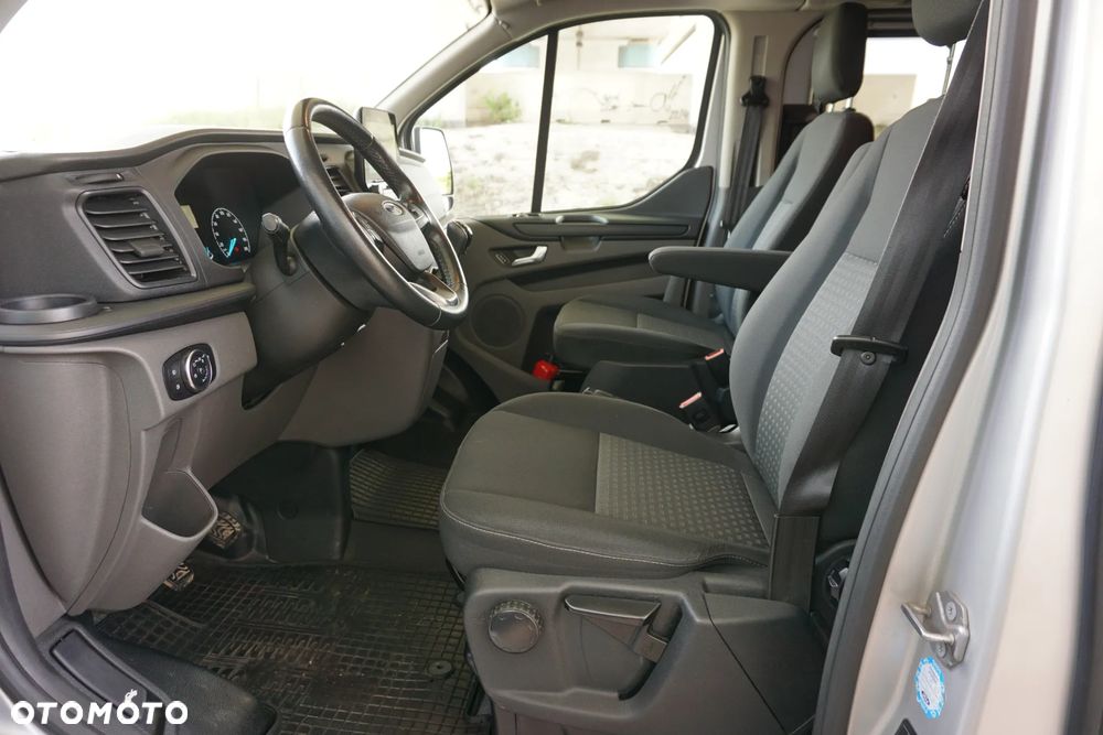 Ford Transit Custom 290 L1H1 Limited - 17