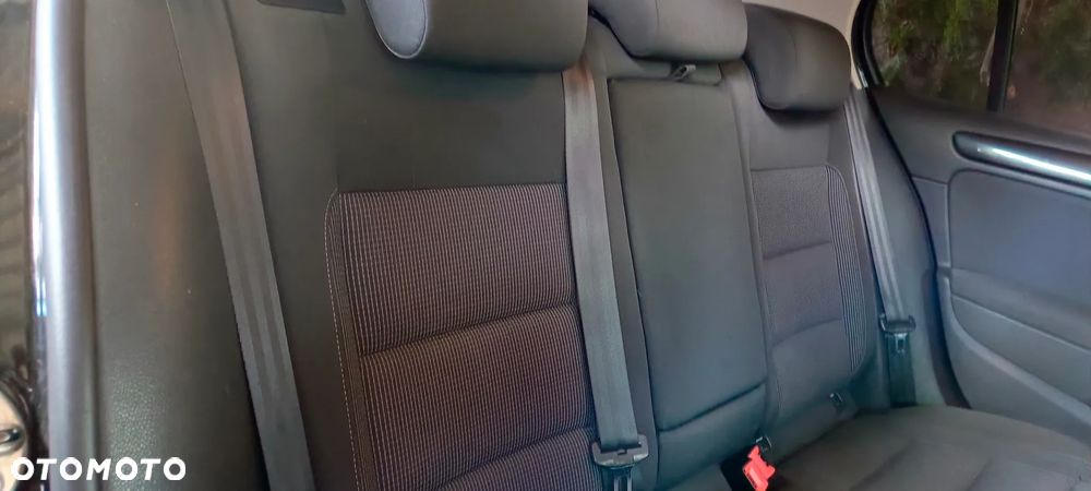 Volkswagen Golf 2.0 TDI Comfortline - 8