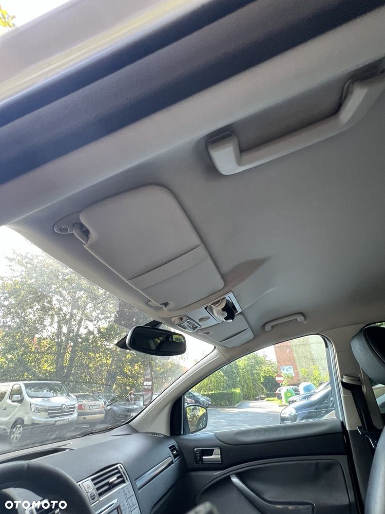 Ford Kuga 2.0 TDCi Titanium FWD - 5