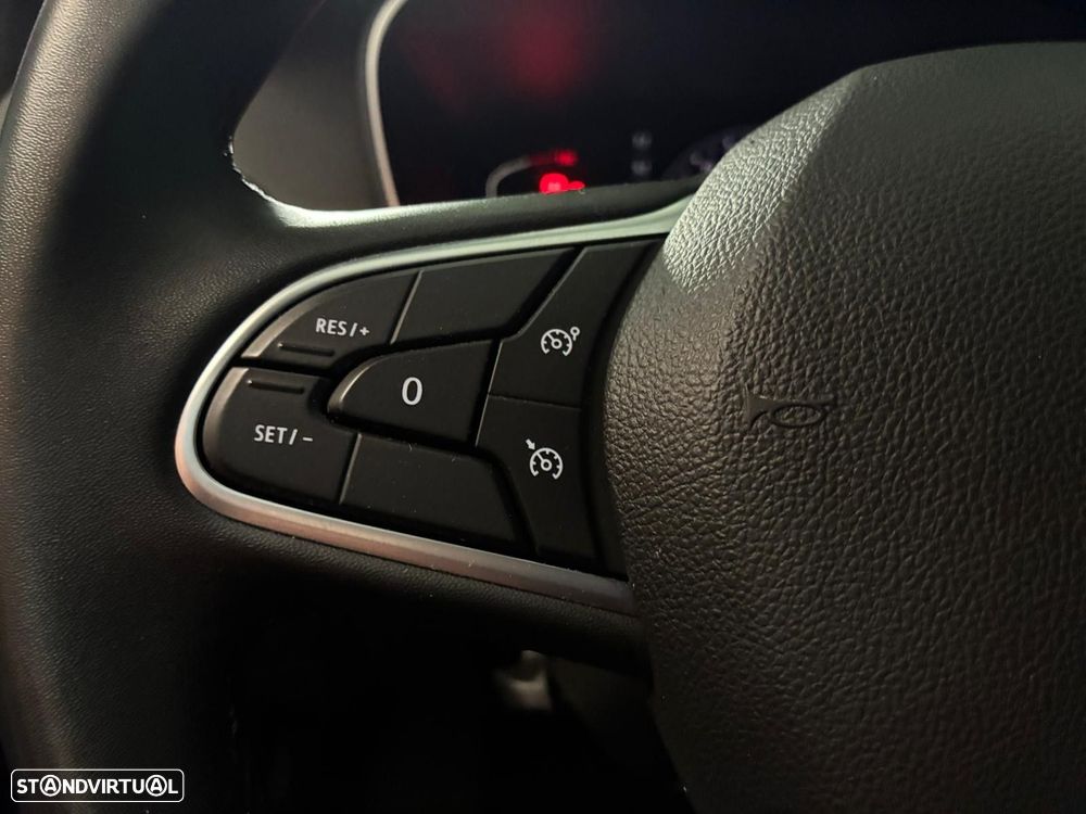 Renault Mégane Sport Tourer 1.5 Blue dCi Equilibre EDC - 24