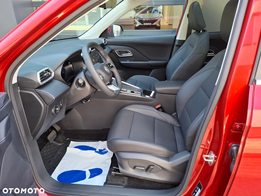 MG ZS Hybrid+ - 10