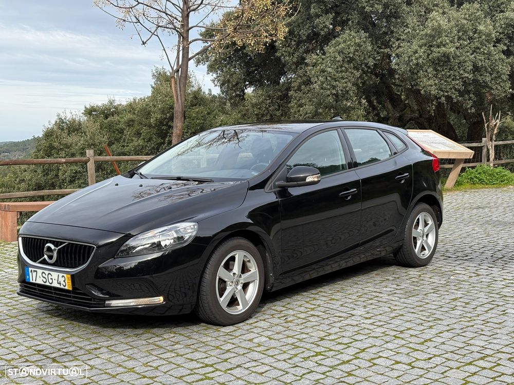 Volvo V40 2.0 D2 R-Design Momentum - 3