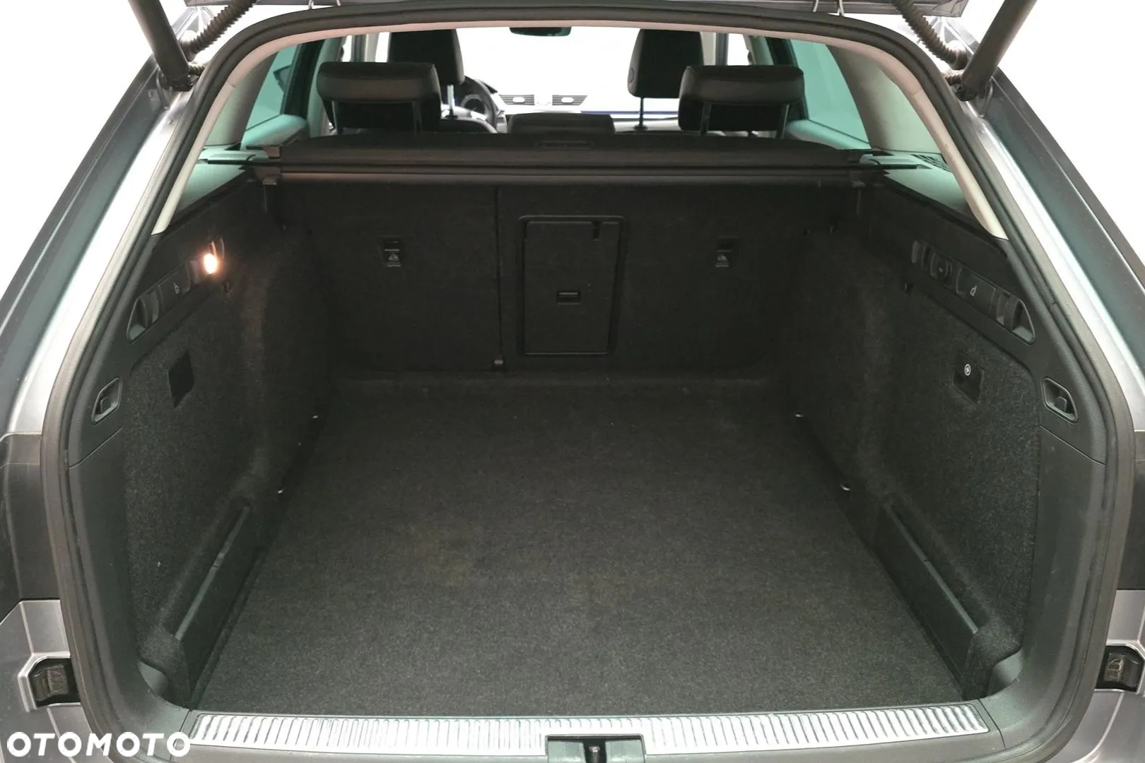 Skoda Superb 2.0 TDI 4x4 L&K DSG - 17