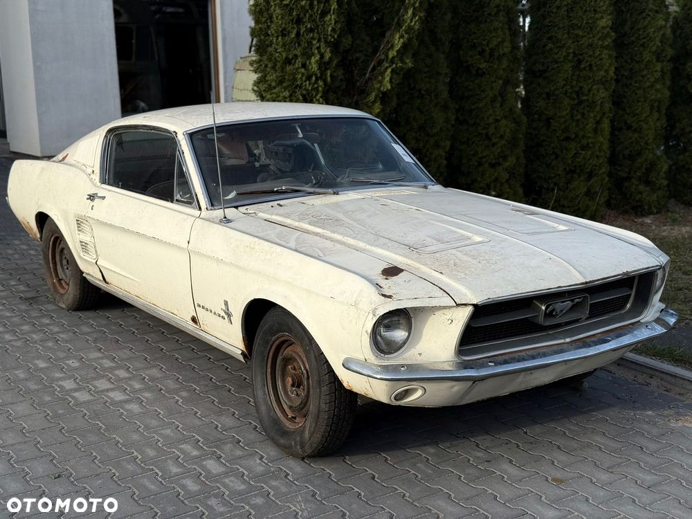 Ford Mustang - 3