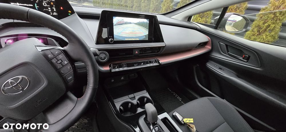 Toyota Prius ver-plug--in-2-0-hybrid-executive - 13