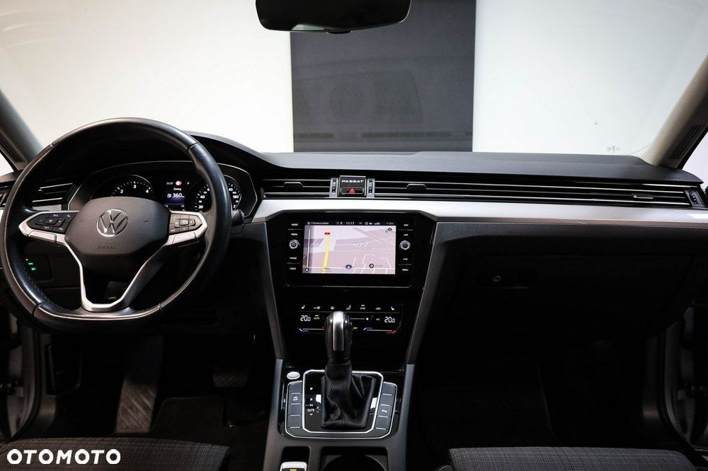 Volkswagen Passat - 15