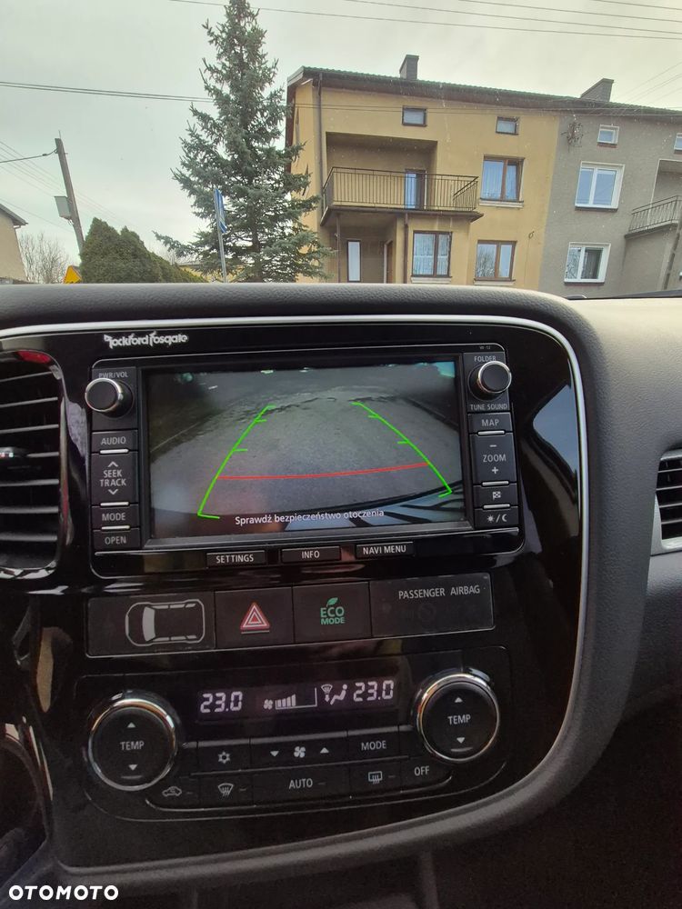 Mitsubishi Outlander - 33