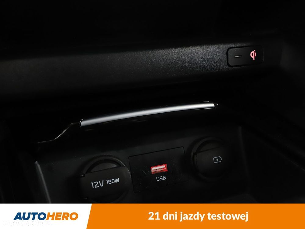 Kia Ceed - 27