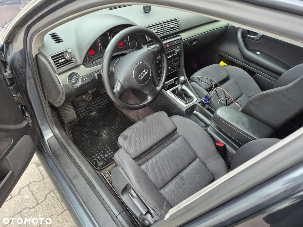 Audi A4 Avant - 2