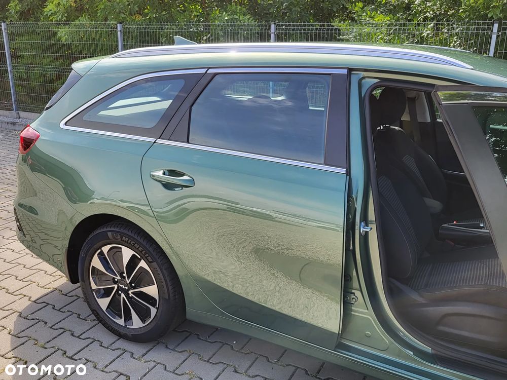 Kia Ceed 1.5 T-GDI M - 10