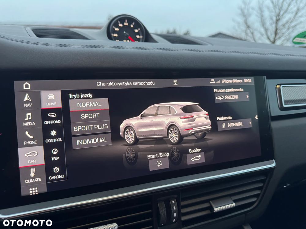 Porsche Cayenne Turbo - 21