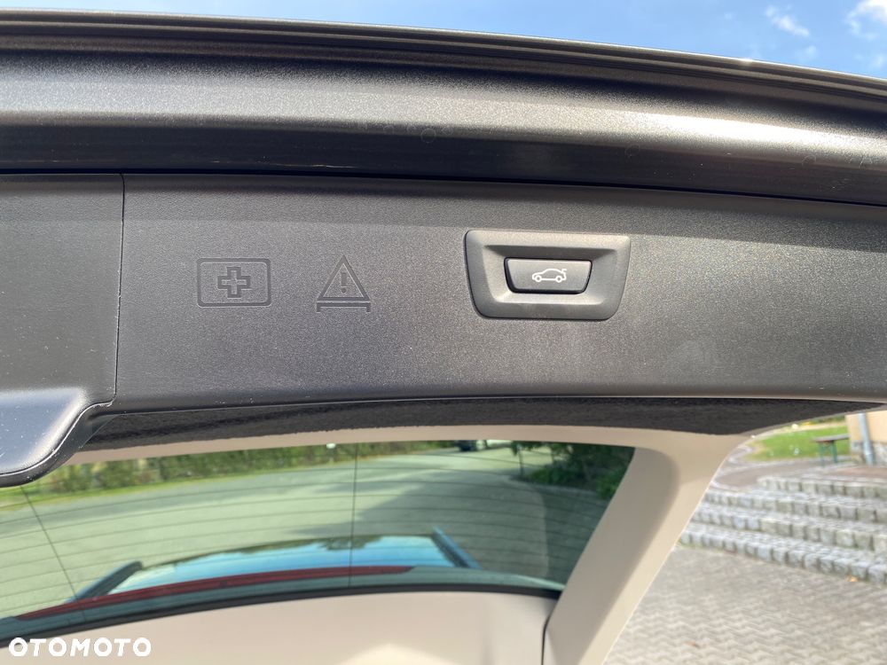 BMW Seria 5 520d Luxury Line sport - 24