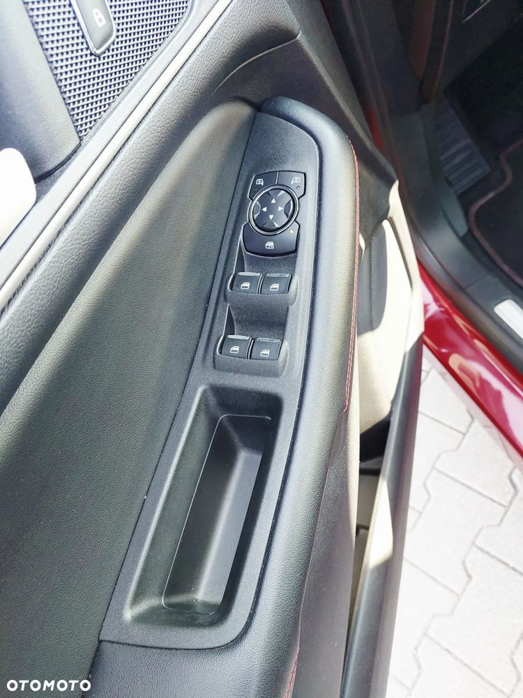 Ford Edge - 10