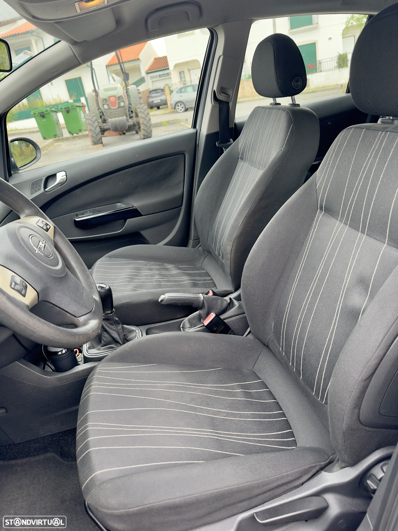Opel Corsa 1.3 CDTi Enjoy EcoFLEX - 10