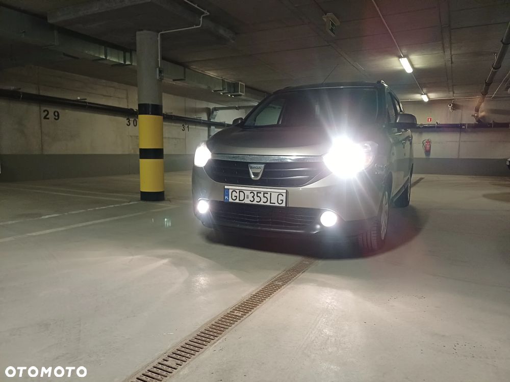 Dacia Lodgy 1.6 SCe Laureate S&S - 34