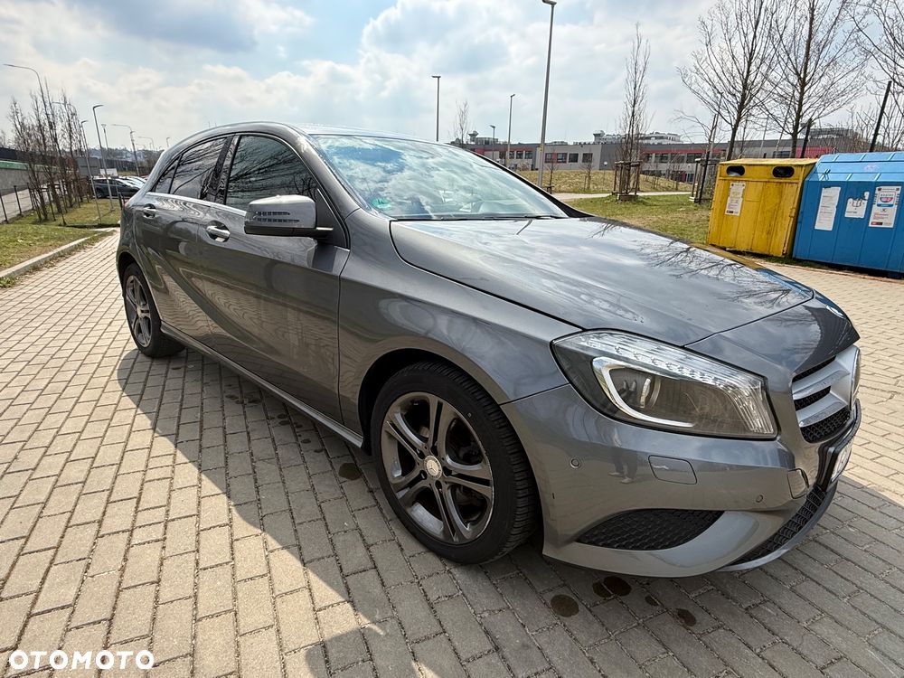 Mercedes-Benz Klasa A 180 BlueEfficiency Edition - 4