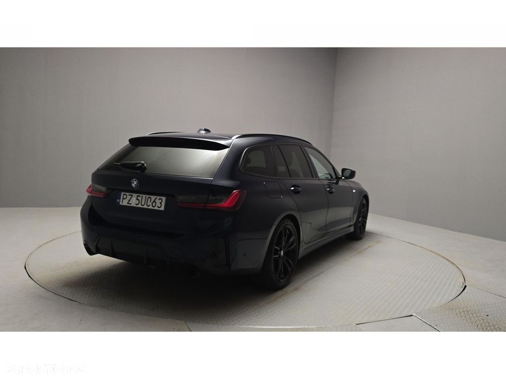 BMW Seria 3 320d xDrive M Sport - 4