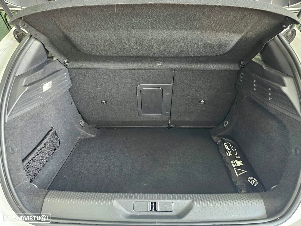 Peugeot 308 1.5 BlueHDi GT EAT8 - 23