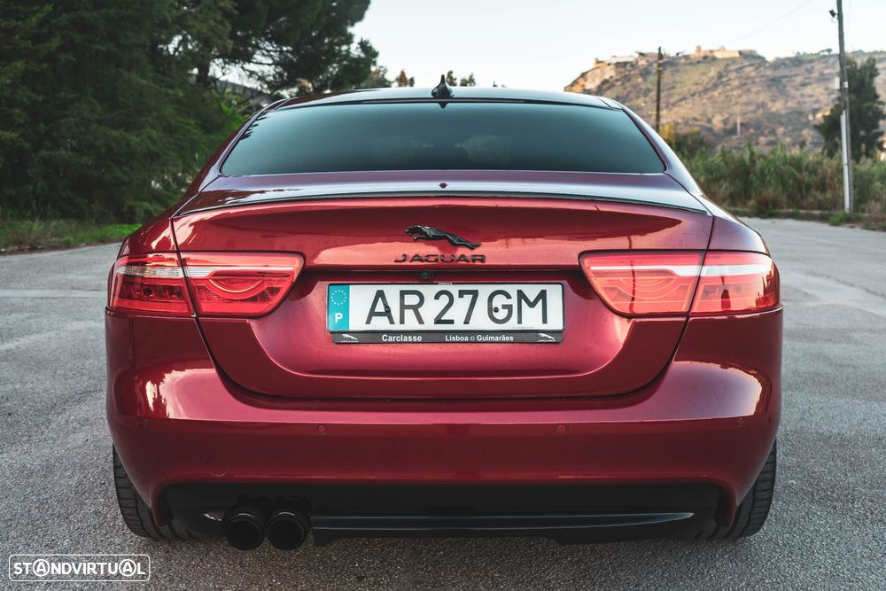 Jaguar XE 2.0 D R-Sport Aut. - 34