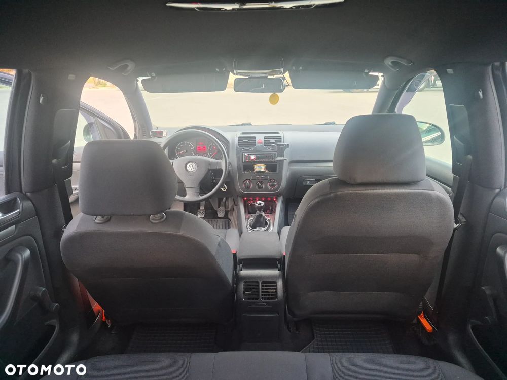 Volkswagen Golf - 9