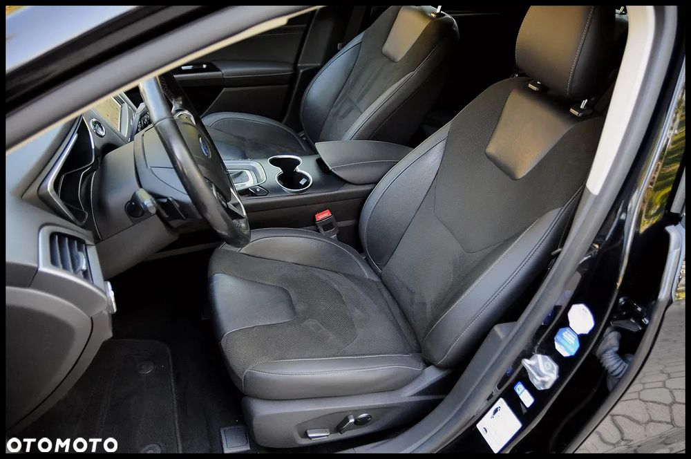 Ford Mondeo - 23