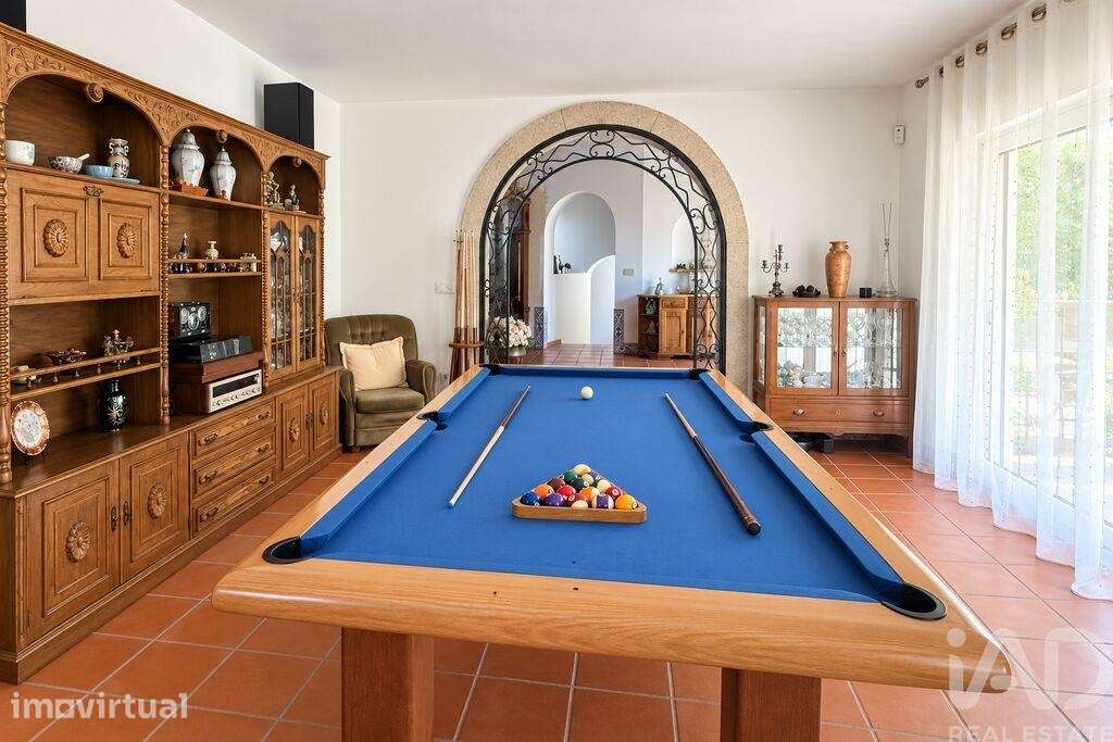 Moradia isolada T7 em Santo Tirso, Couto e Burgães de 338,31 m2 - Grande imagem: 2/38