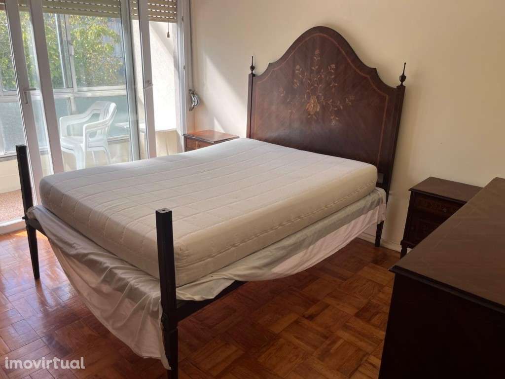 Apartamento T3 mobilado para arrendamento em Odivelas - Avenida D. ... - Grande imagem: 3/17