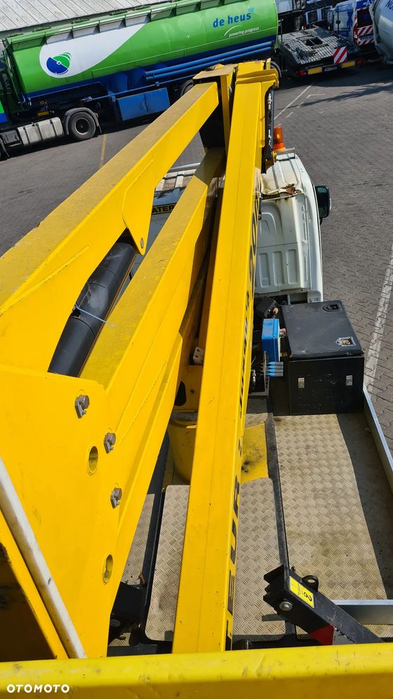 Nissan CABSTAR NT400 - 13