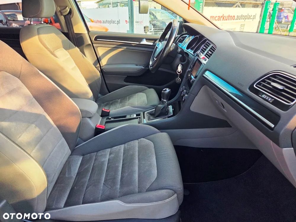 Volkswagen Golf 1.6 TDI Highline - 31