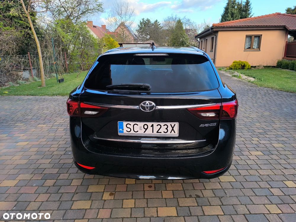 Toyota Avensis 2.0 D-4D Prestige - 4