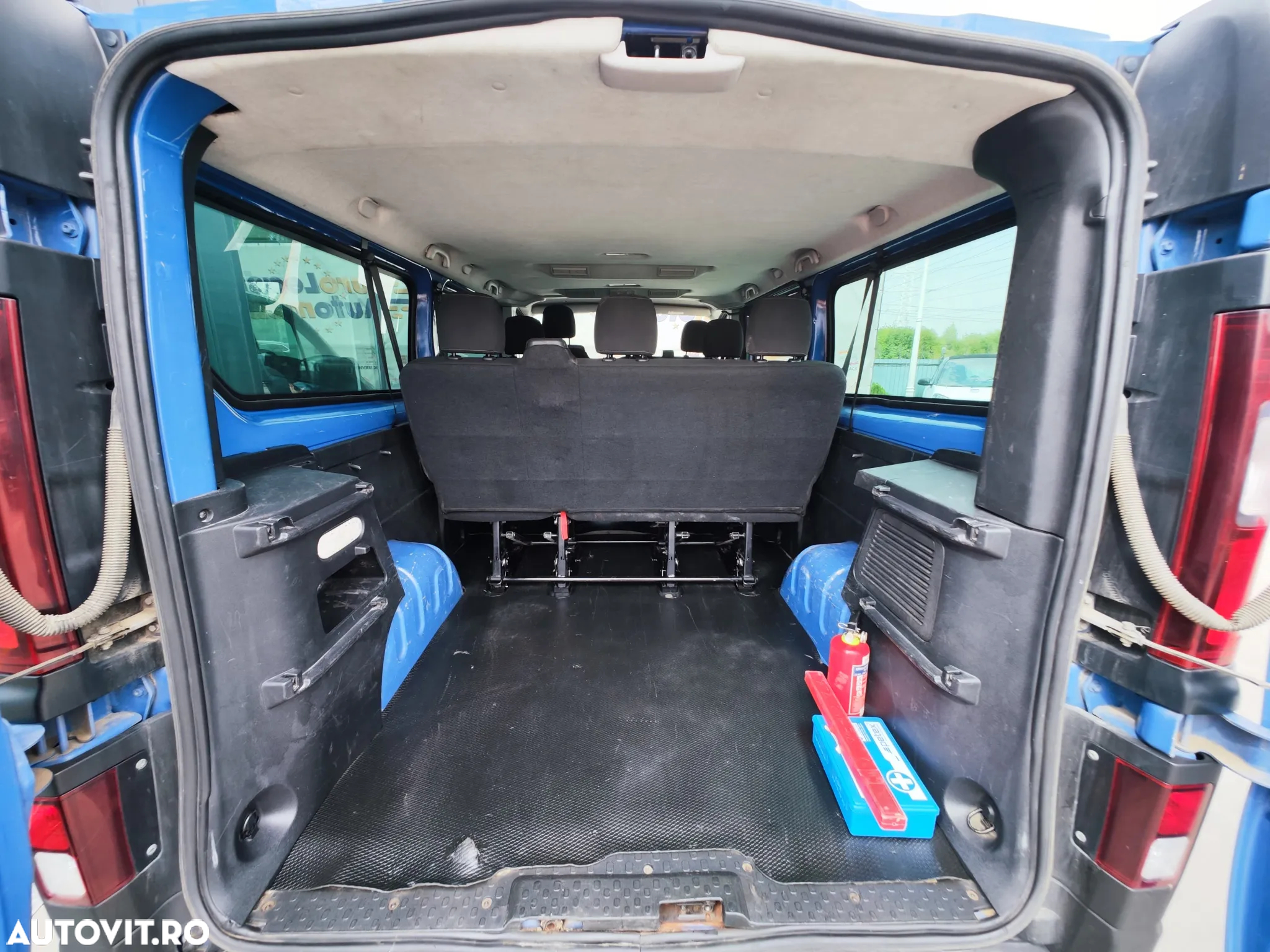 Opel Vivaro - 14