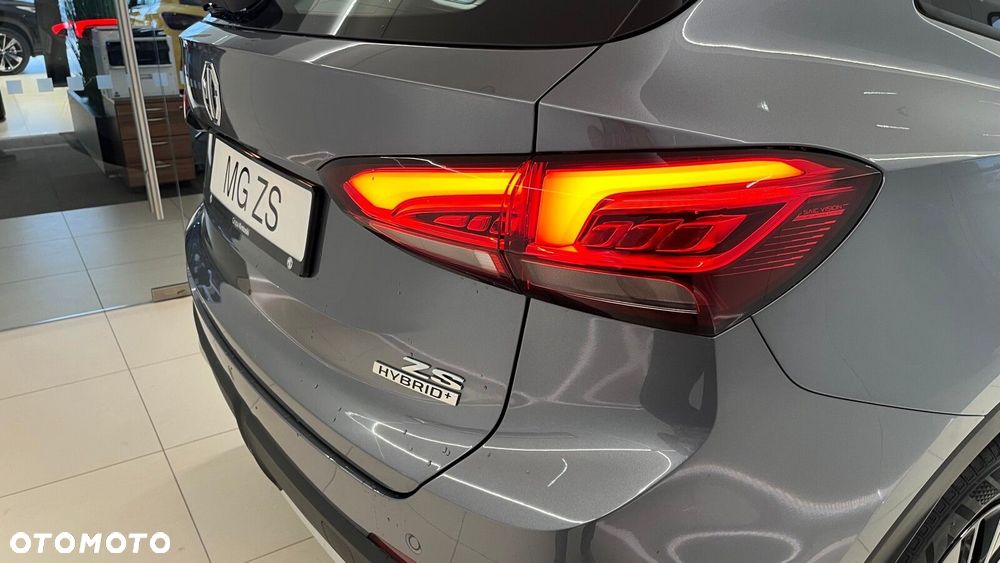MG ZS Hybrid+ - 16