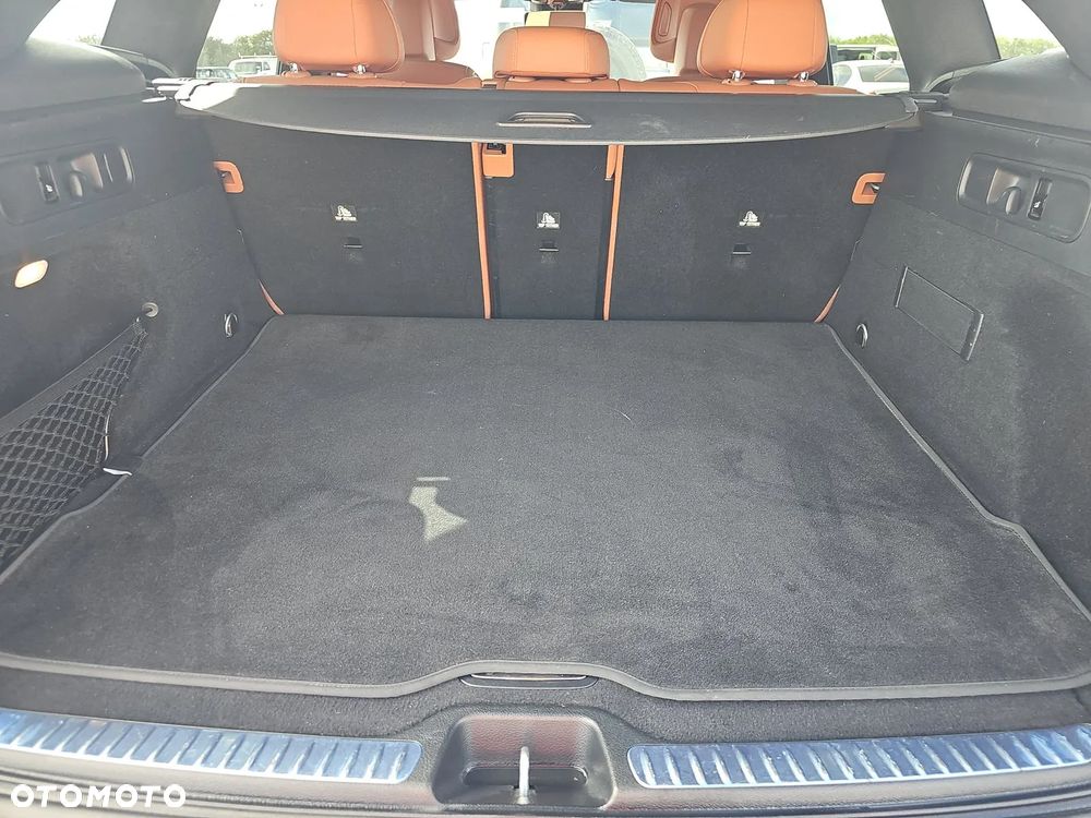 Mercedes-Benz GLC 300 4Matic 9G-TRONIC Exclusive - 11