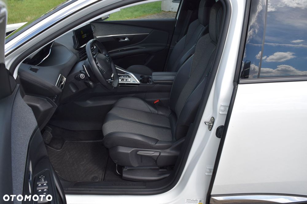Peugeot 3008 225 e-EAT8 Allure - 18