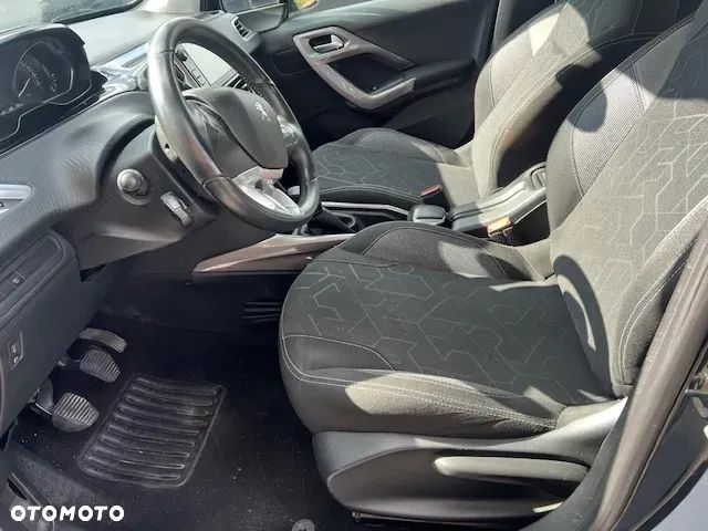 Peugeot 2008 1.5 BlueHDi Active S&S - 11