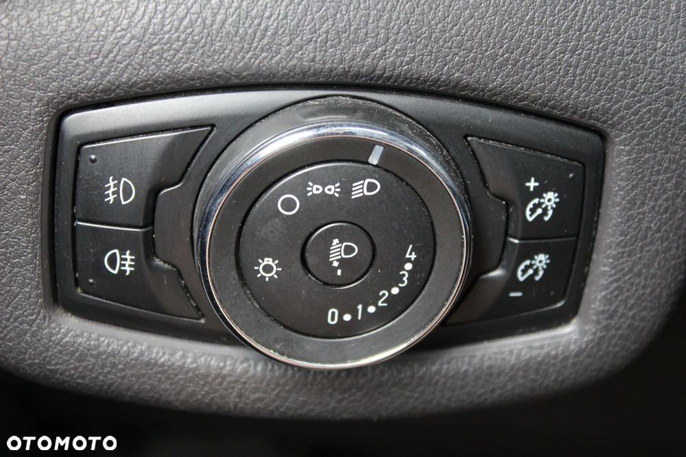 Ford Tourneo Connect Gr 1.6 TDCi Titanium - 30