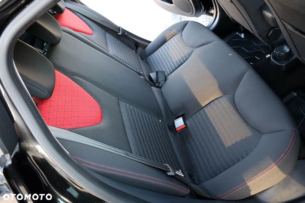 Renault Clio (Energy) TCe 90 Bose Edition - 28