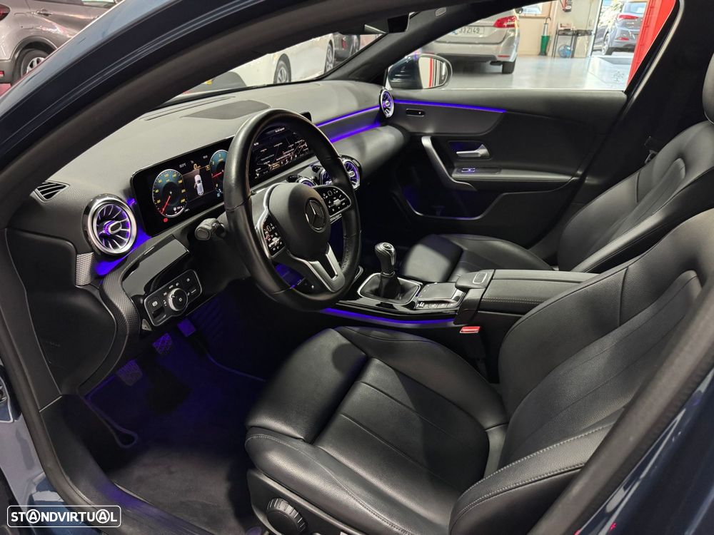 Mercedes-Benz A 180 d Style Plus - 22