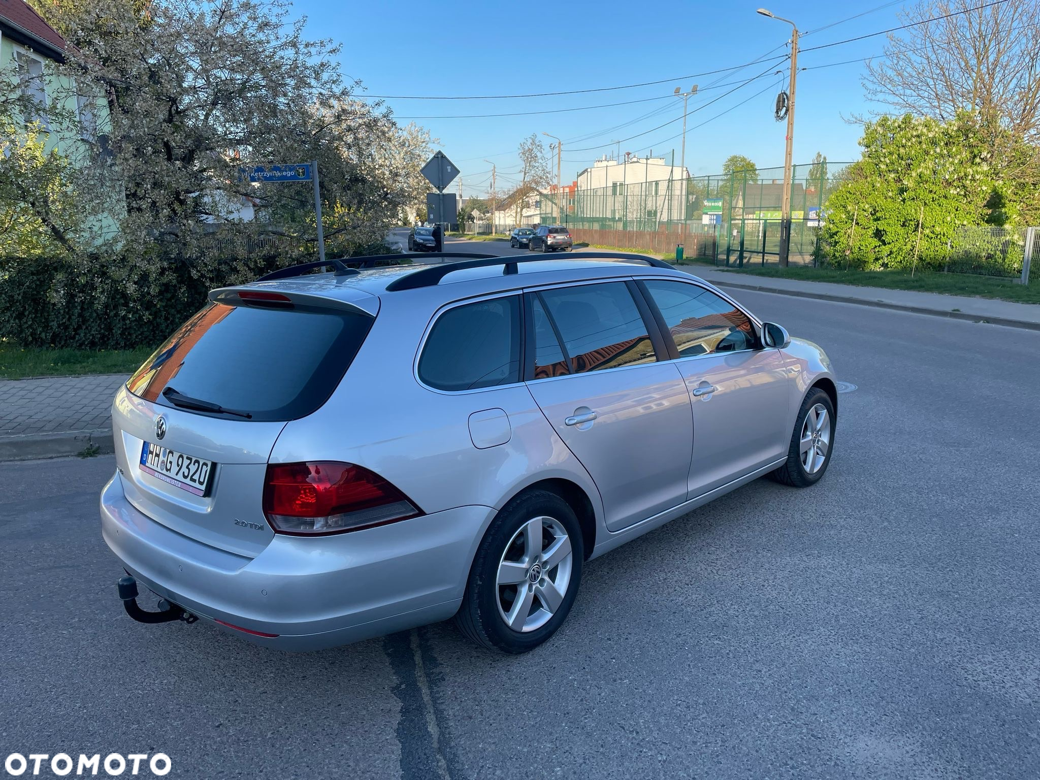 Volkswagen Golf 2.0 TDI DPF Highline - 9