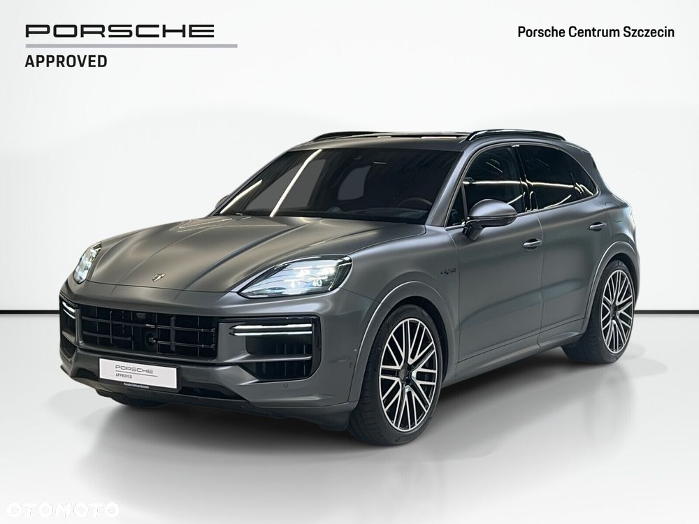 Porsche Cayenne Turbo E-Hybrid PHEV - 2