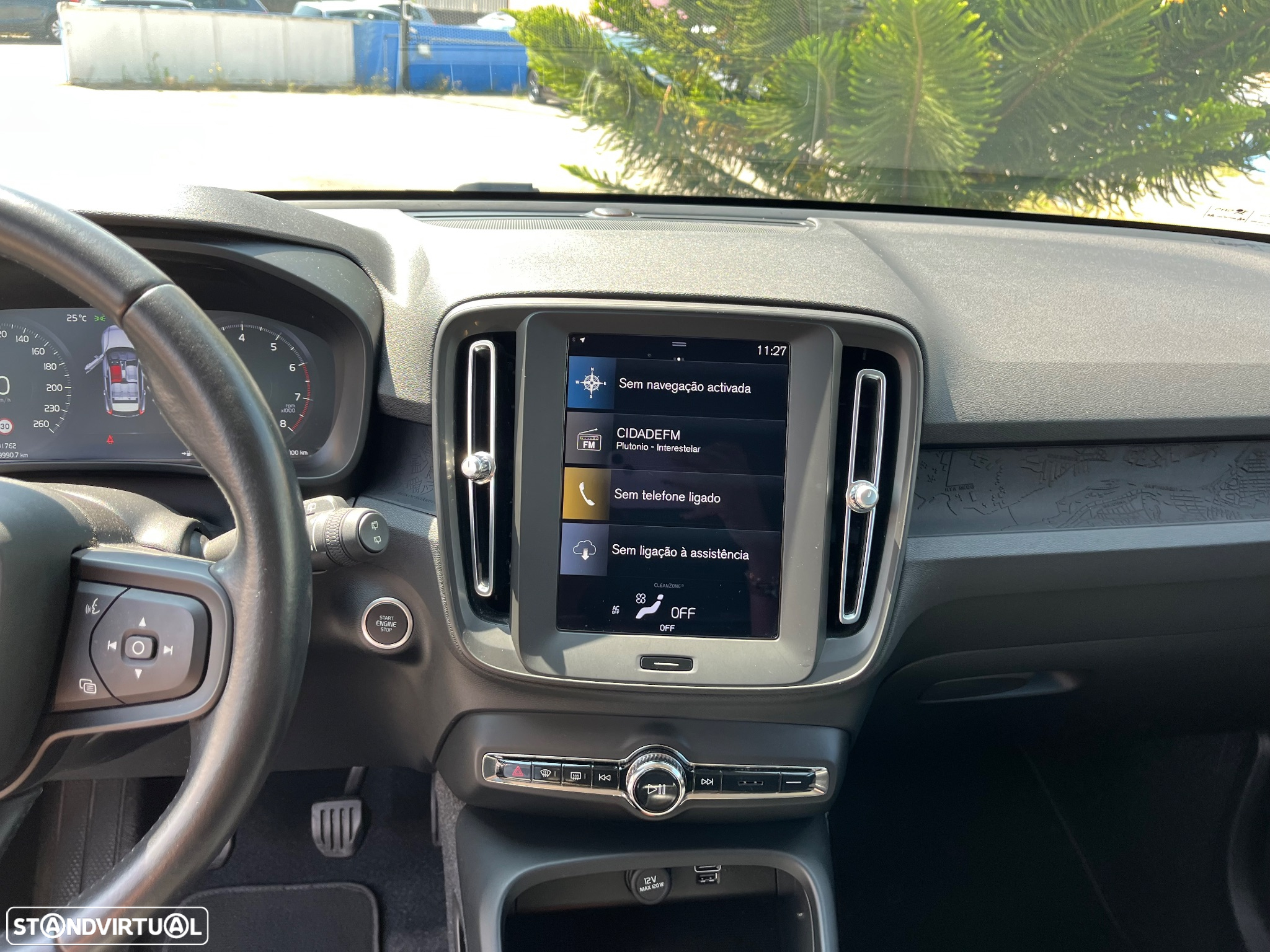 Volvo XC 40 1.5 T2 Momentum Plus - 30