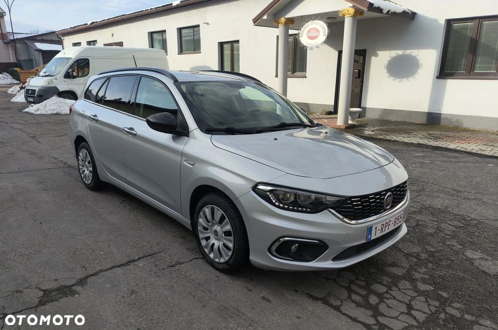 Fiat Tipo 1.4 T-Jet Lounge - 1