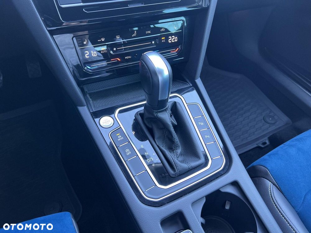 Volkswagen Passat - 21